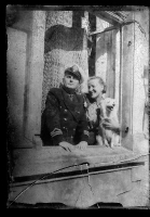 Wacław Pacho z żoną na zdjęciu znalezionym podczas remontu Willi Pod Lwem przy ulicy Kopernika w Ustce