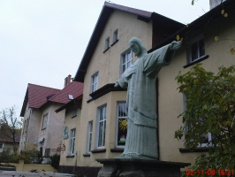 Dawna plebania w Ustce, obecnie przedszkole, zdjęcie z 2008 r.